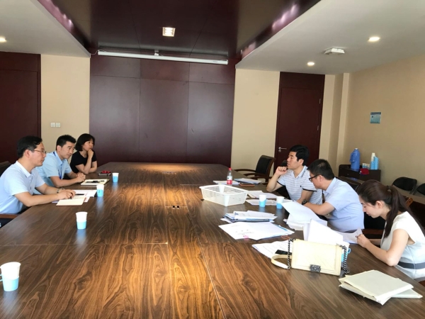 市纪委进行日常检查